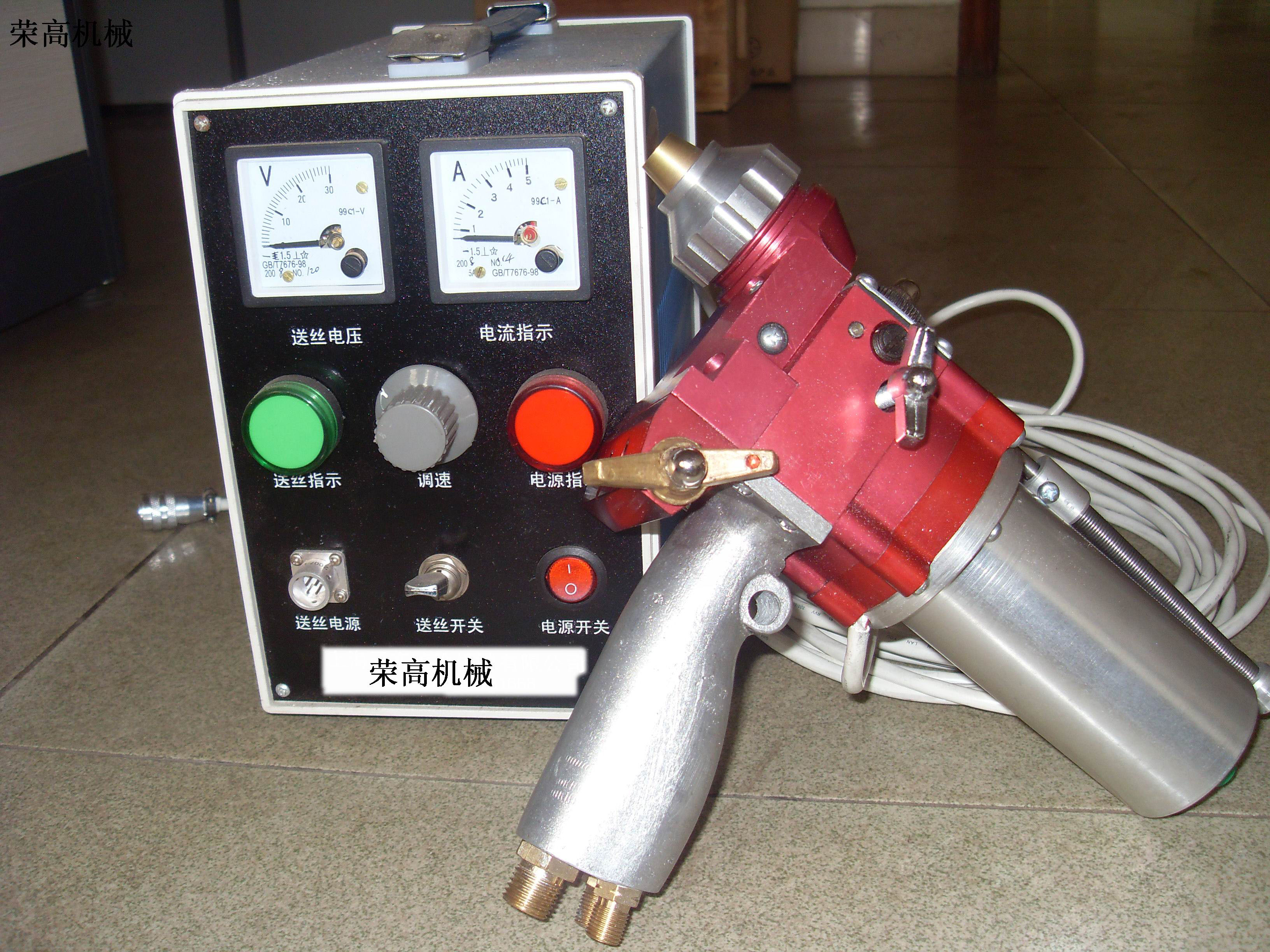 手動噴砂機在使用前工人應(yīng)該做什么防護